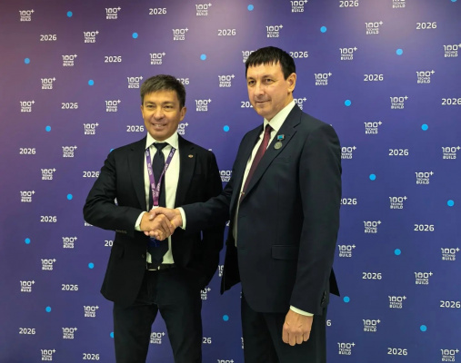 Вячеслав Горлач принял участие в 100+ TechnoBuild и обсудил развитие КРТ и строительного комплекса Кузбасса