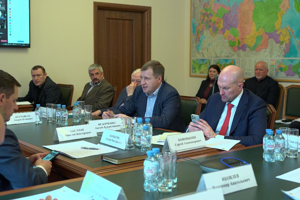 Вице-президент РСС Максим Федорченко озвучил предложения по дополнительным мерам поддержки строительной отрасли 