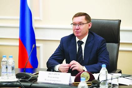 Министр Владимир Якушев дал эксклюзивное интервью журналу «Строительная Орбита»